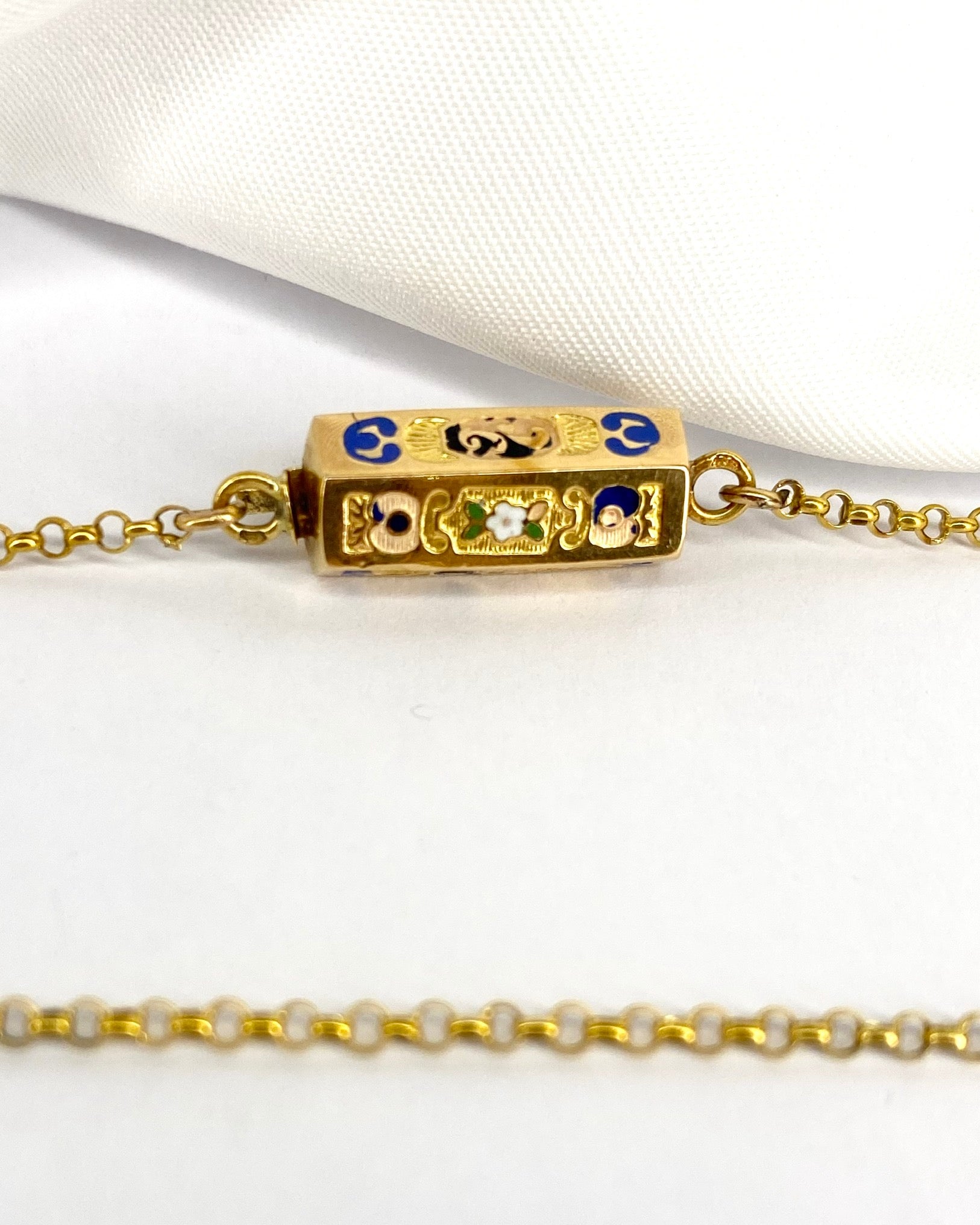 Collier victorien capsule émaillée &amp; or Jaune 18 carats 4.87 g &quot;Sabine&quot; - Elliade Paris