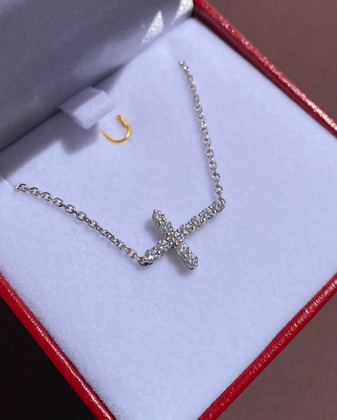 Collier Croix Tiffany &amp; Co Diamants 0.45 carat &quot;Charline&quot;