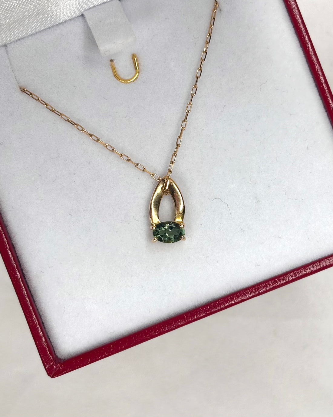 Collier Saphir Vert &quot;Mylène&quot;