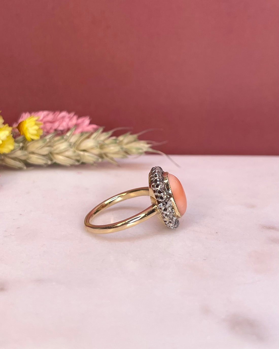 Bague Marguerite Corail 2.30 carats &amp; Diamants &quot;Adélaïde&quot; - Elliade Paris