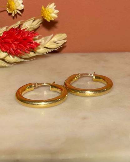 Vintage 18 Carat Gold "Odina" Hoop Earrings