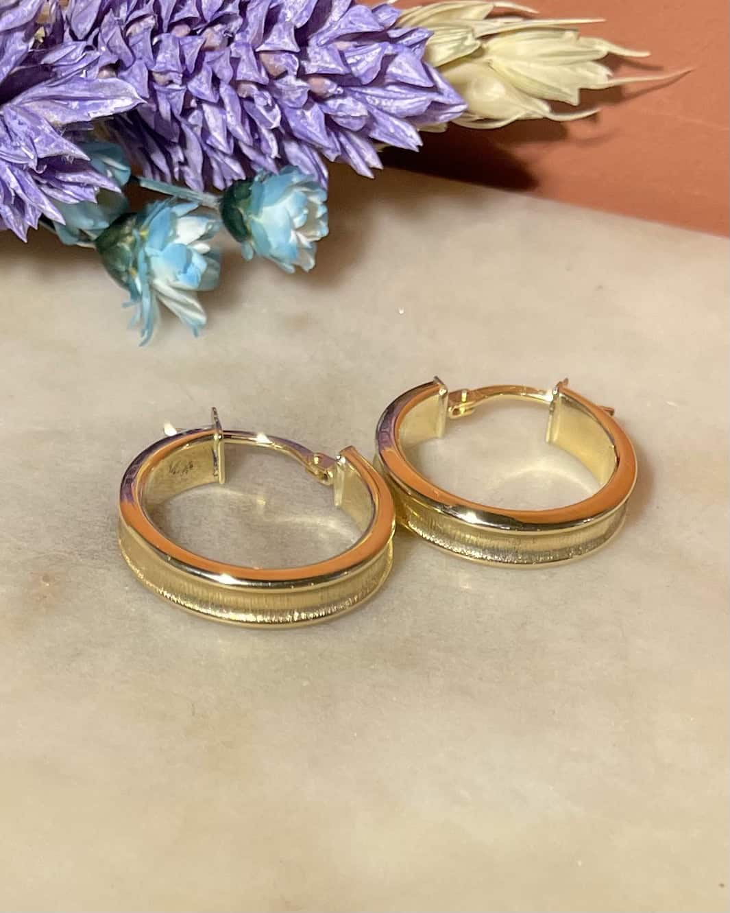 Vintage 18-carat gold "Borla" hoop earrings