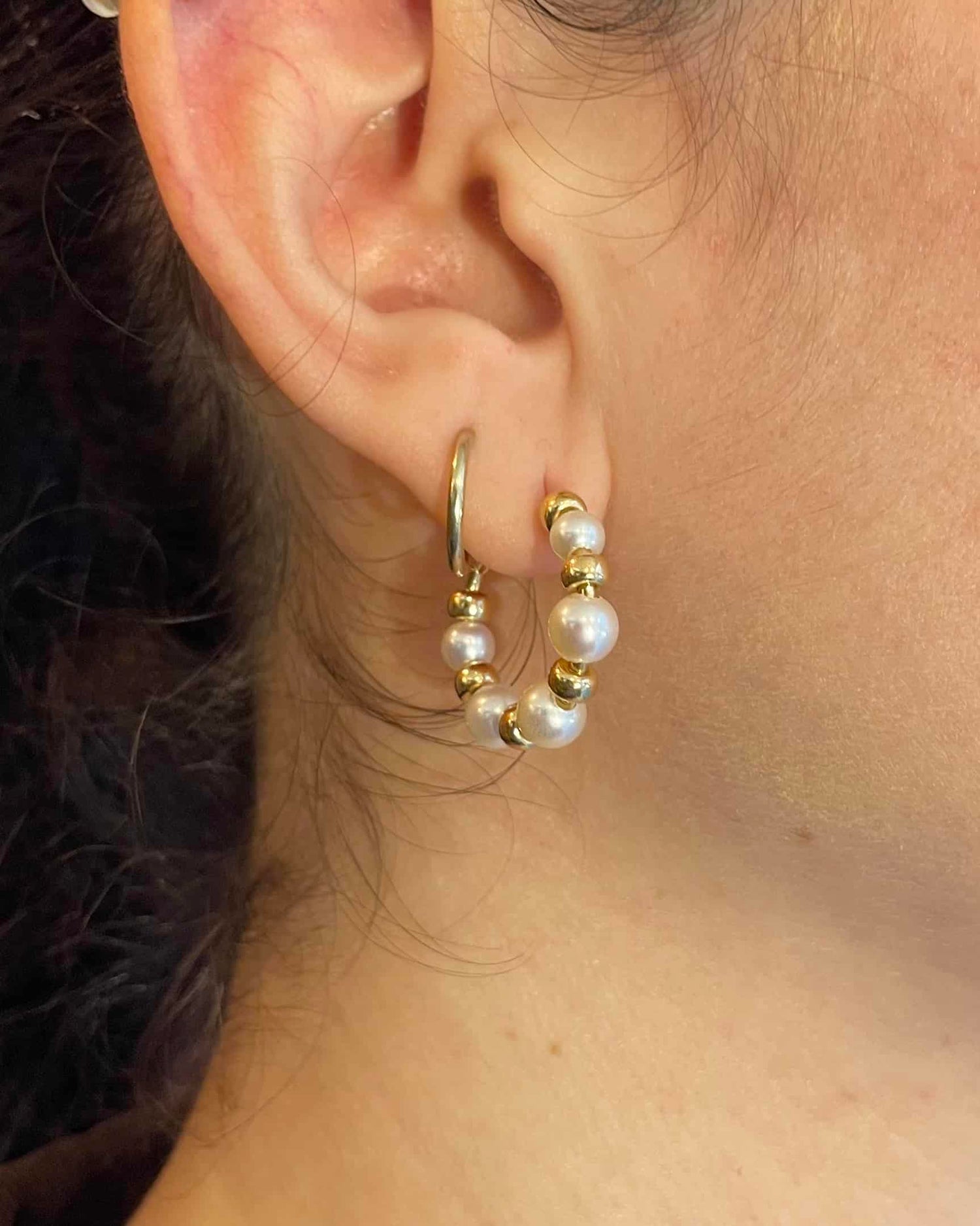 Vintage 18 Carat Gold &amp;amp; Pearl "Keïra" Hoop Earrings