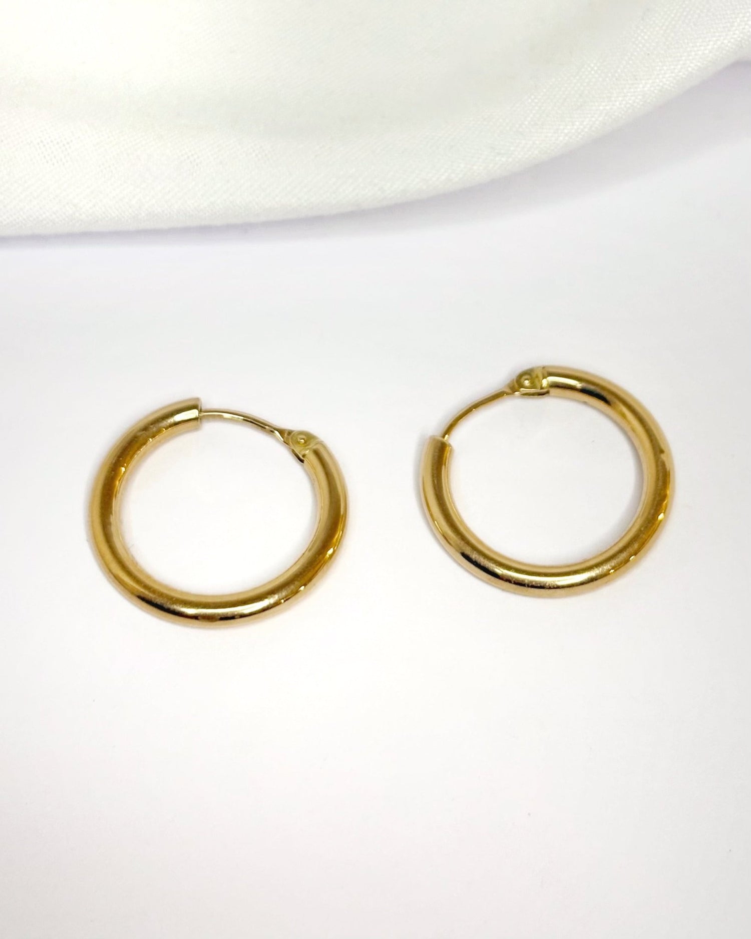 Créoles Or Jaune 18 carats "Jasmine" - Elliade Paris