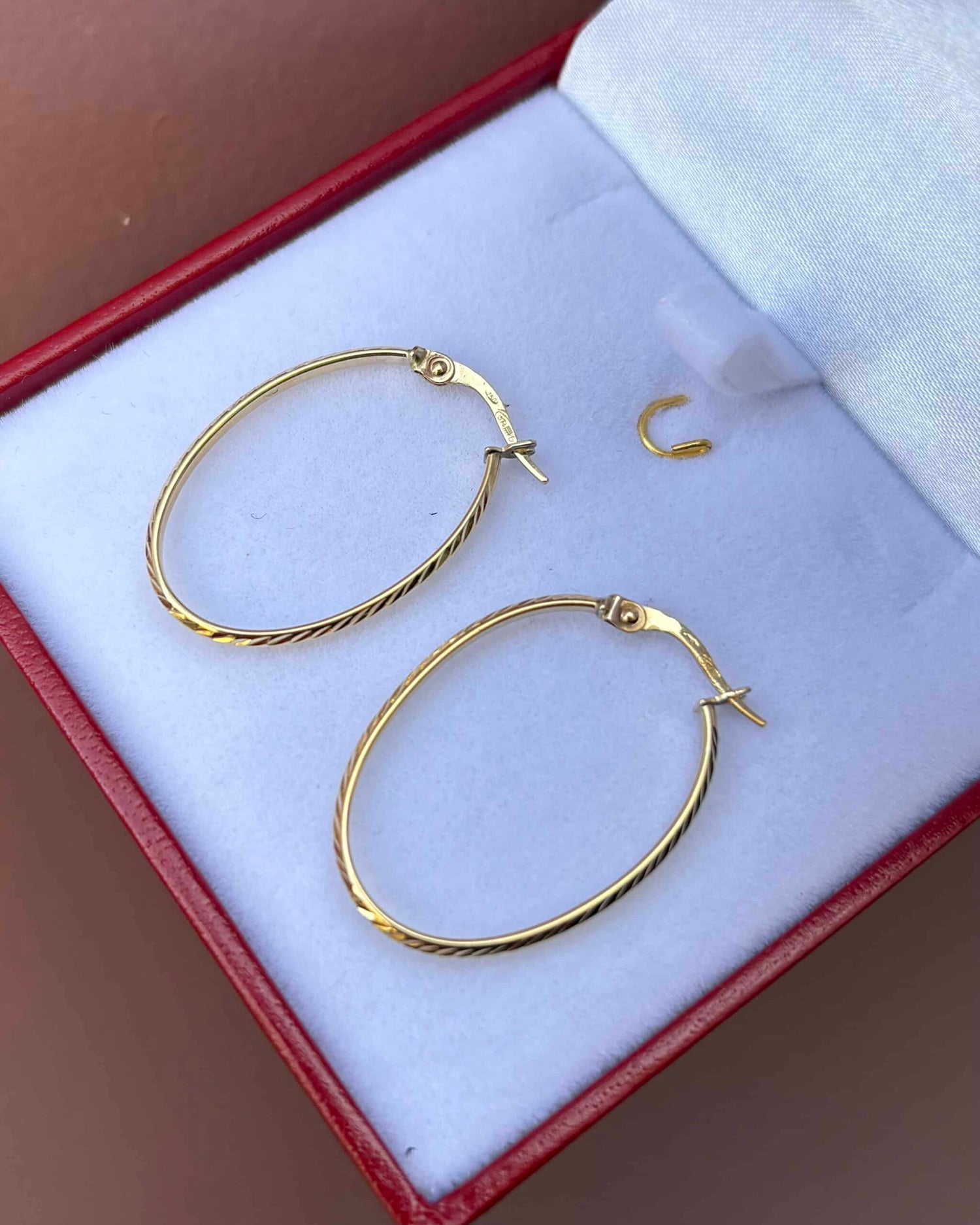 Pendientes de aro vintage ovalados de oro &quot;Carla&quot;