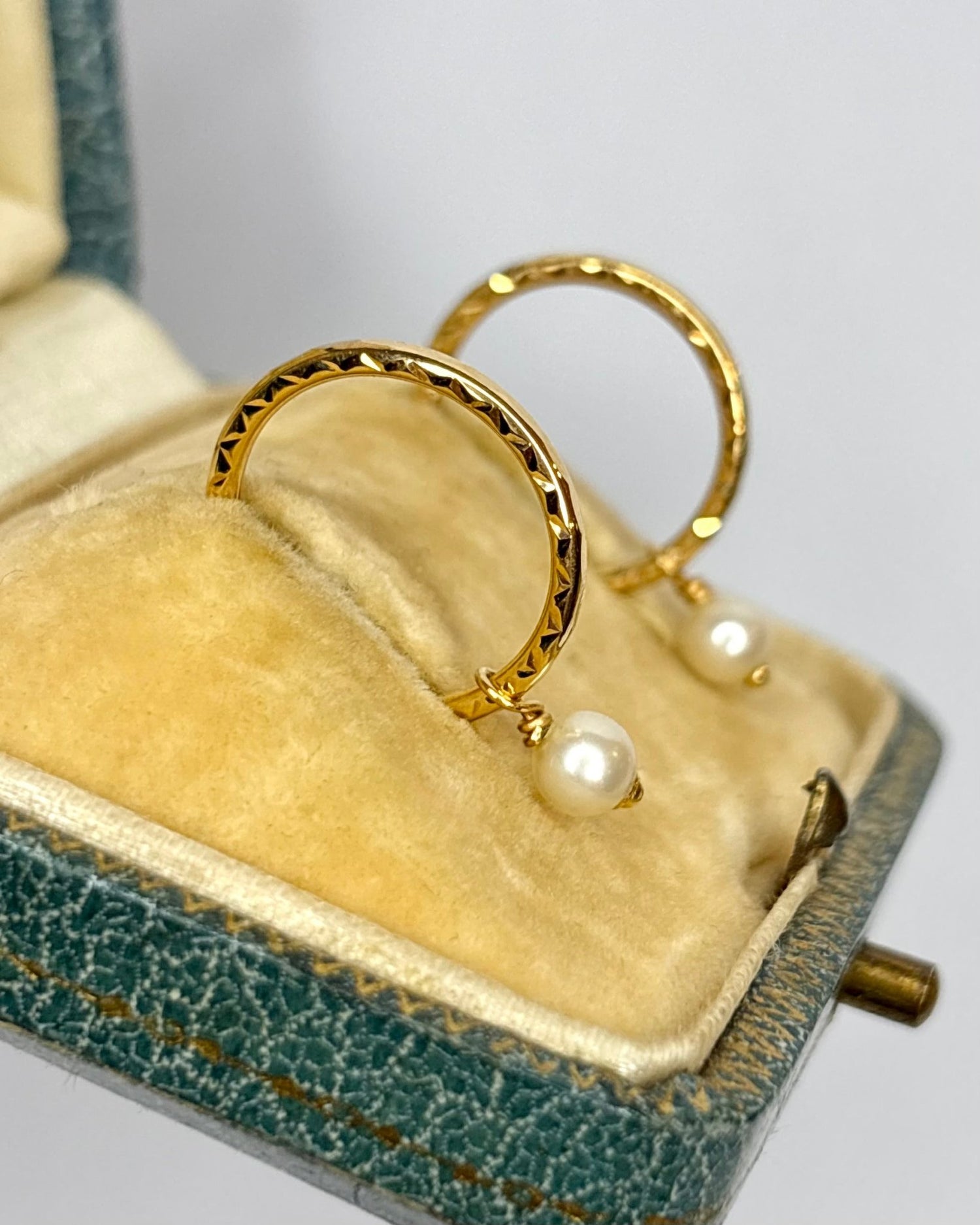 Créoles Perles &amp; Or Jaune 18 carats "Clara" - Elliade Paris