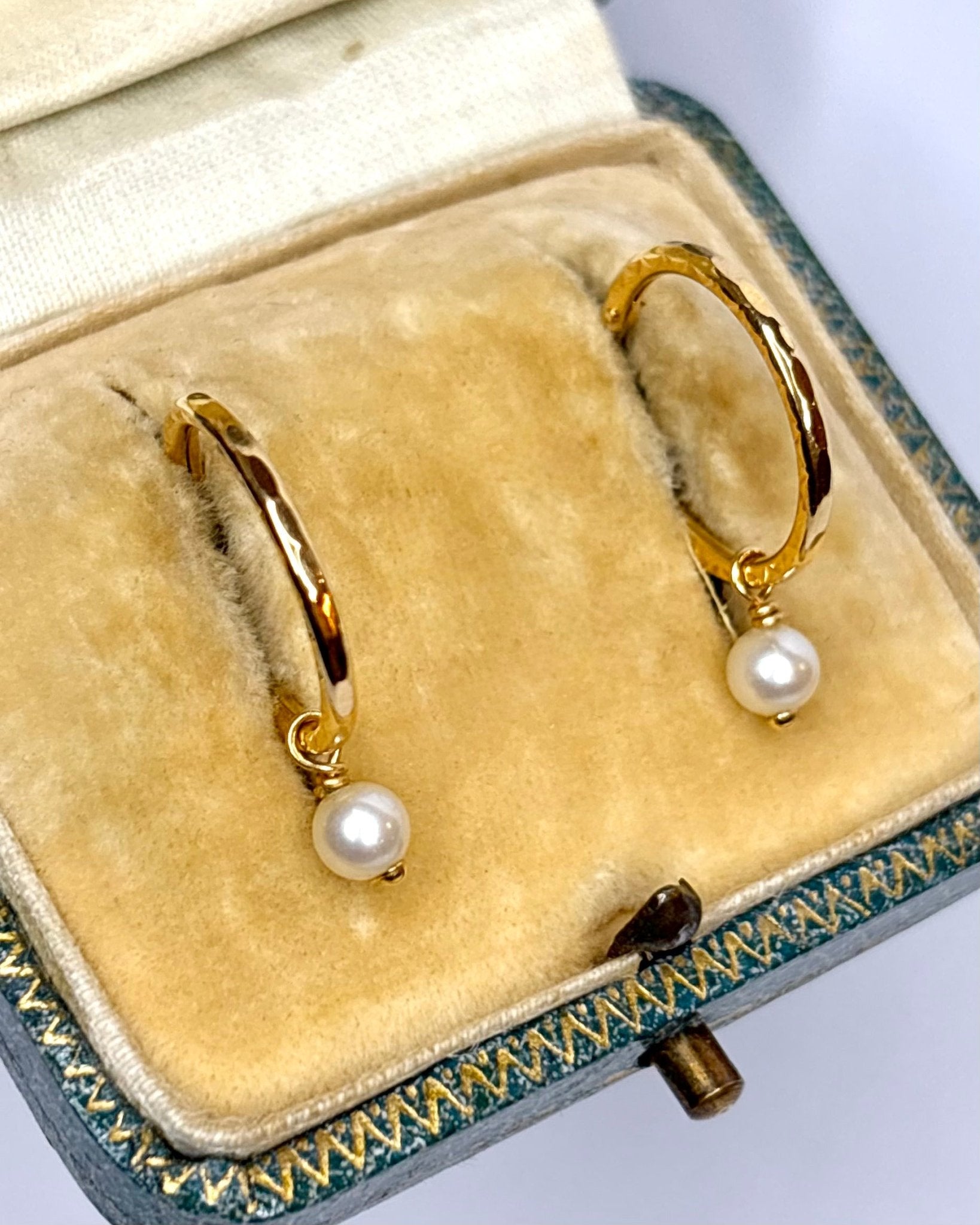 Créoles Perles &amp; Or Jaune 18 carats "Clara" - Elliade Paris