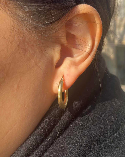 Vintage 18 Carat Gold "Odina" Hoop Earrings