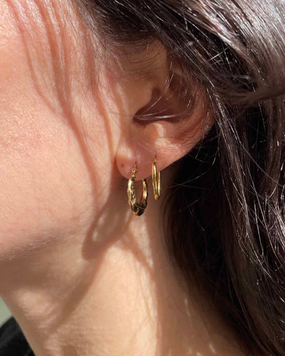 Vintage 18-carat gold "Laurie" hoop earrings