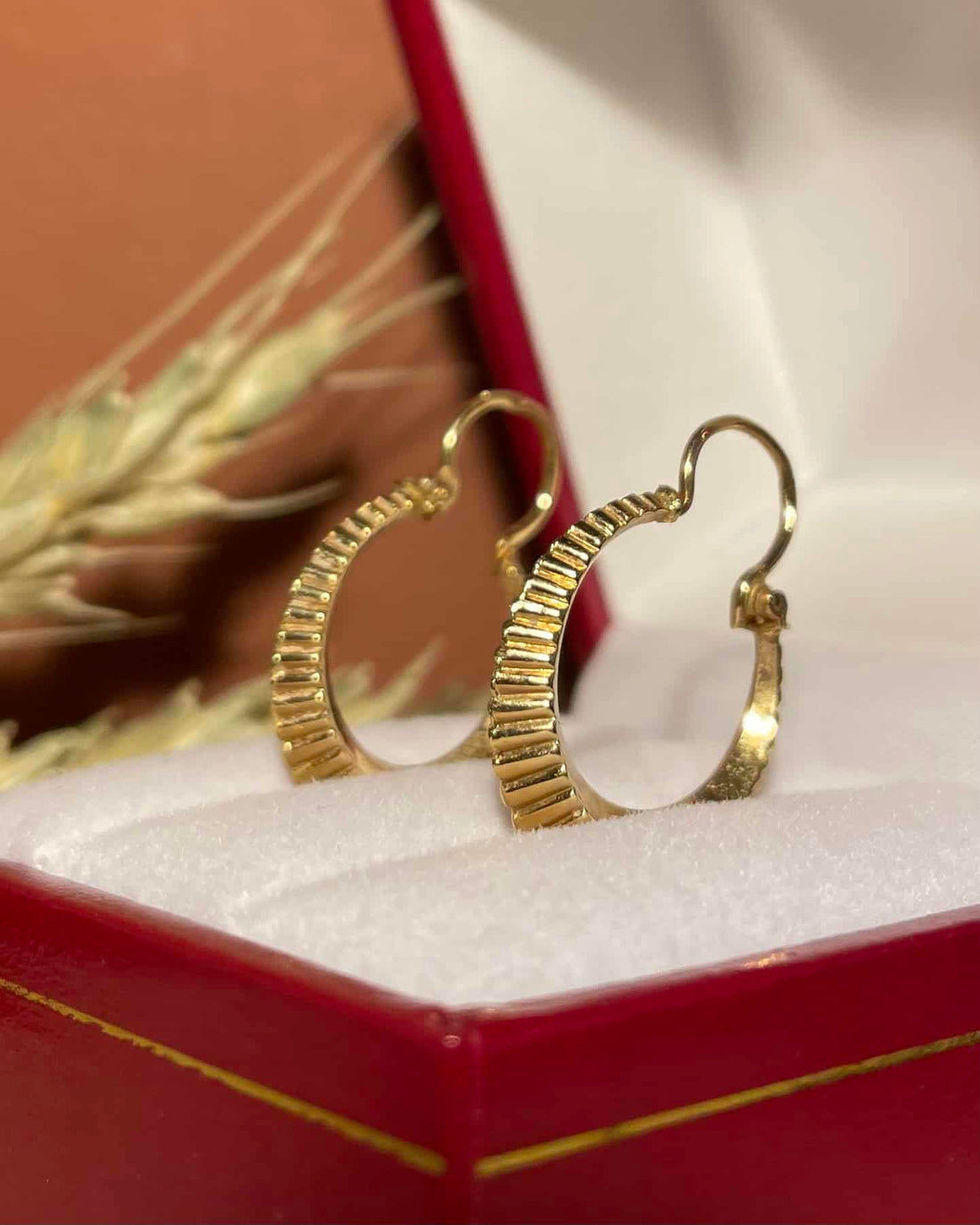 Vintage Gold Hoop Earrings &quot;Maéme&quot;