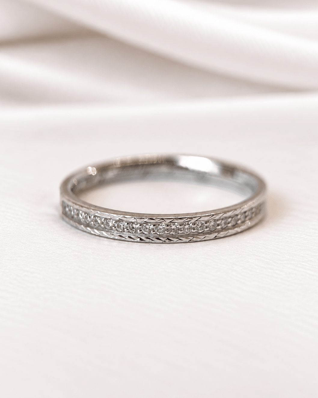 Demi-Alliance Diamants 0.27 carat 2mm "Colette" - Elliade Paris