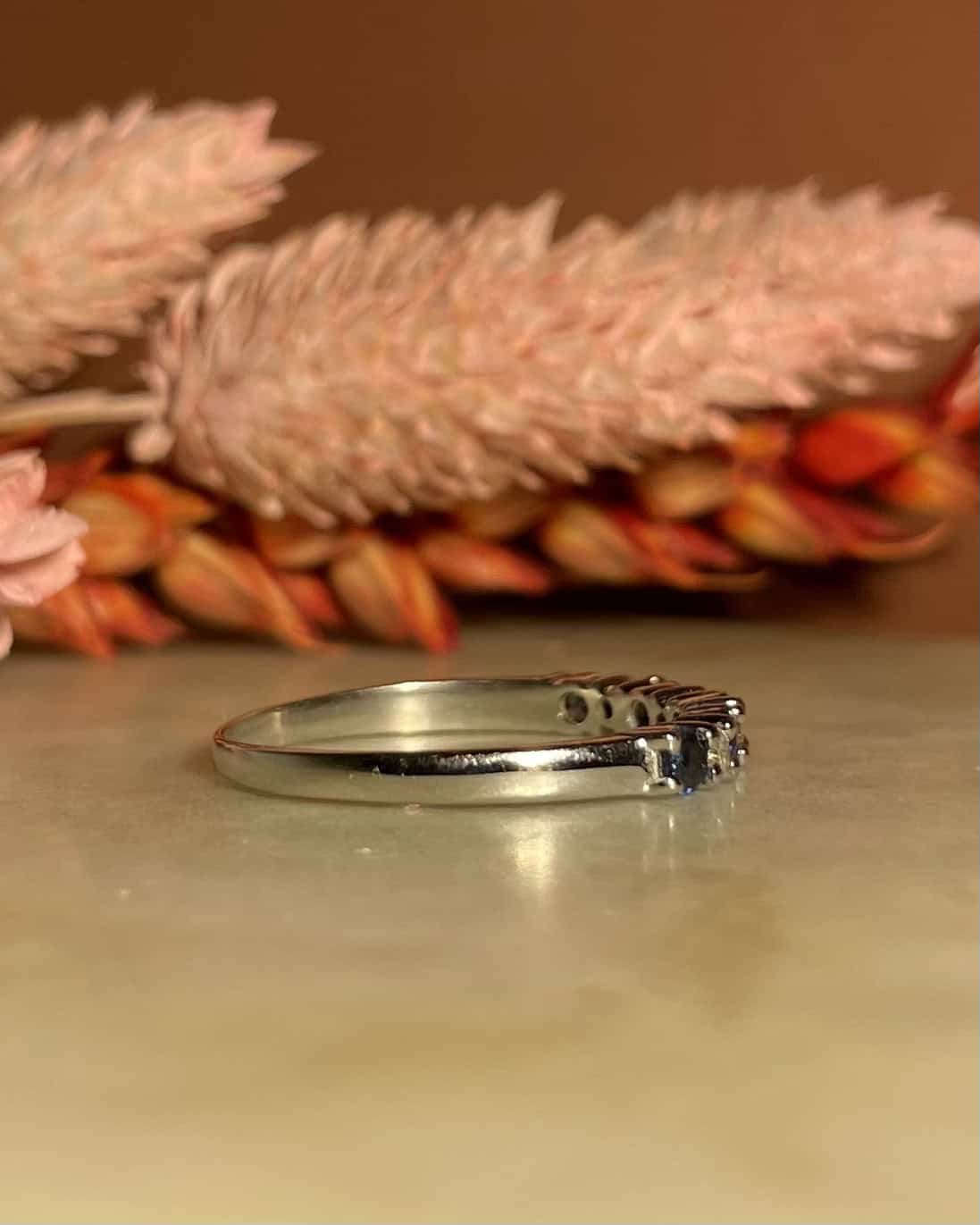 Demi alliance Saphirs &amp; Diamants &quot;Mavie&quot;