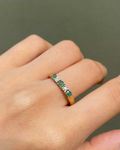 Demi-alliance émeraudes &amp; diamants &quot;Berthe&quot;