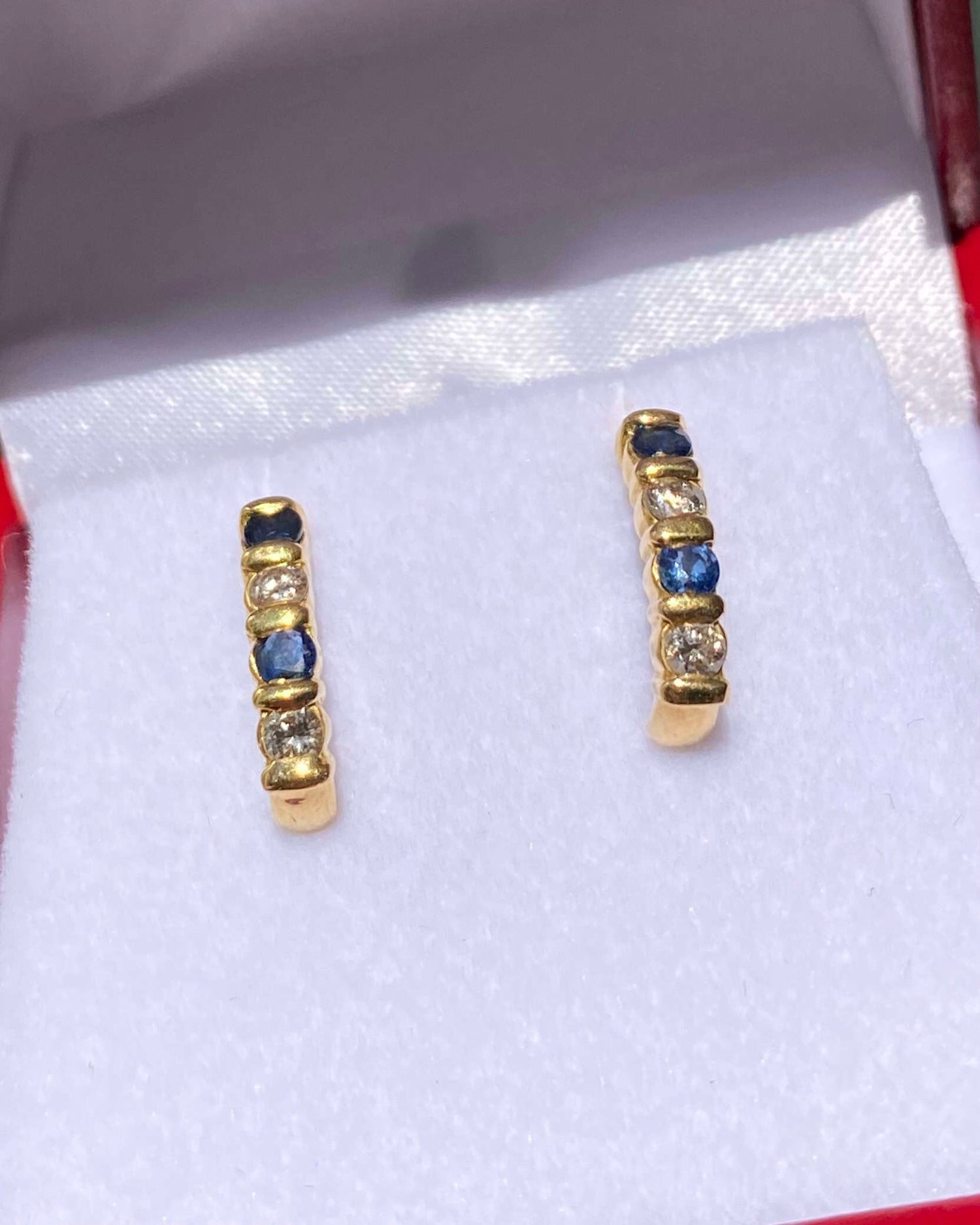 Demi-Créoles Saphirs &amp; Diamants &quot;Alexandra&quot;