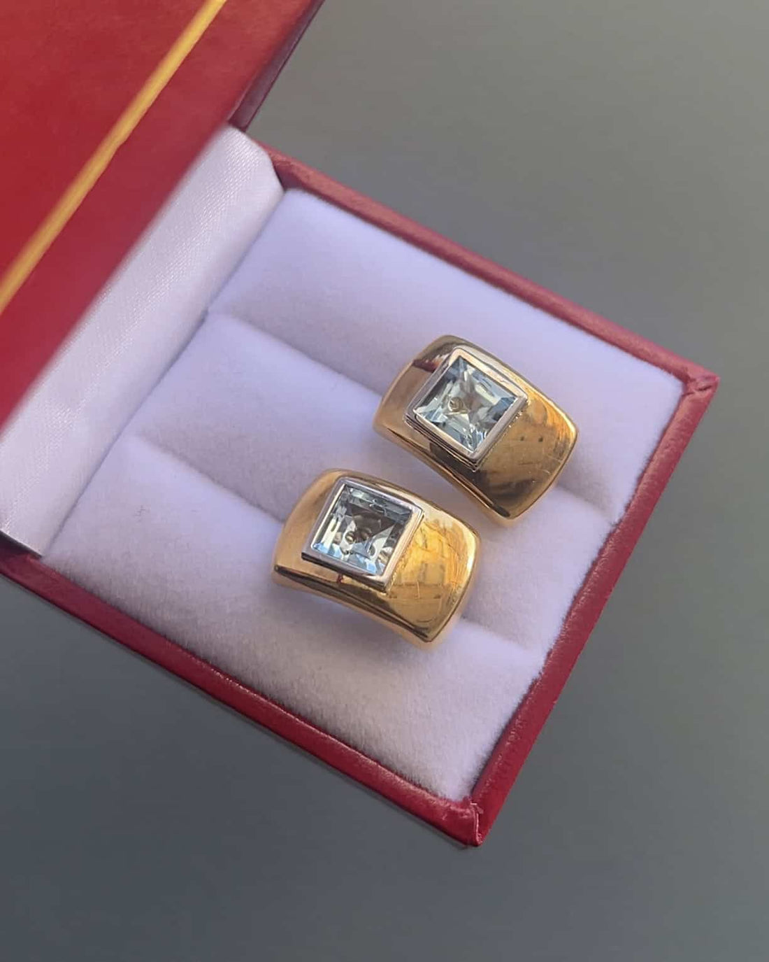 Demi Créoles Vintage Topazes 4 Carats &quot;Addy&quot;
