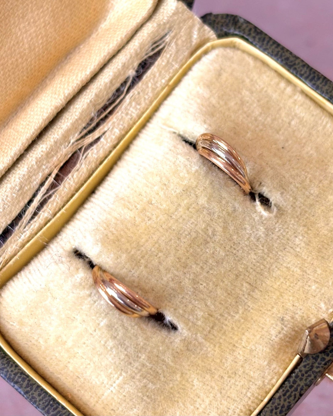 Demi-Créoles Trois Ors 18 carats "Francine" - Elliade Paris