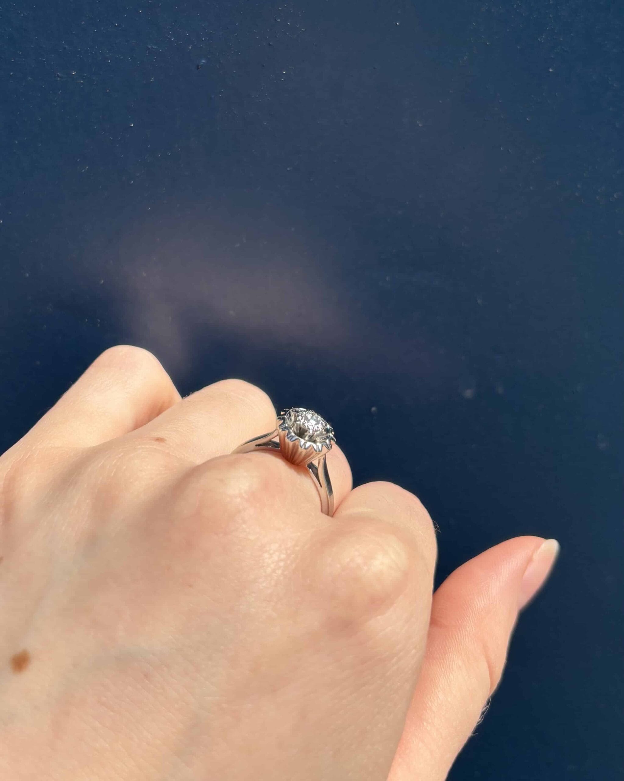 Anillo solitario de diamantes estilo art déco "Noreen"