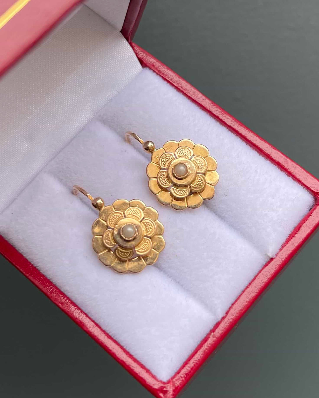 Dormeuses Vintage Perles Fleurs &quot;Scarlett&quot;