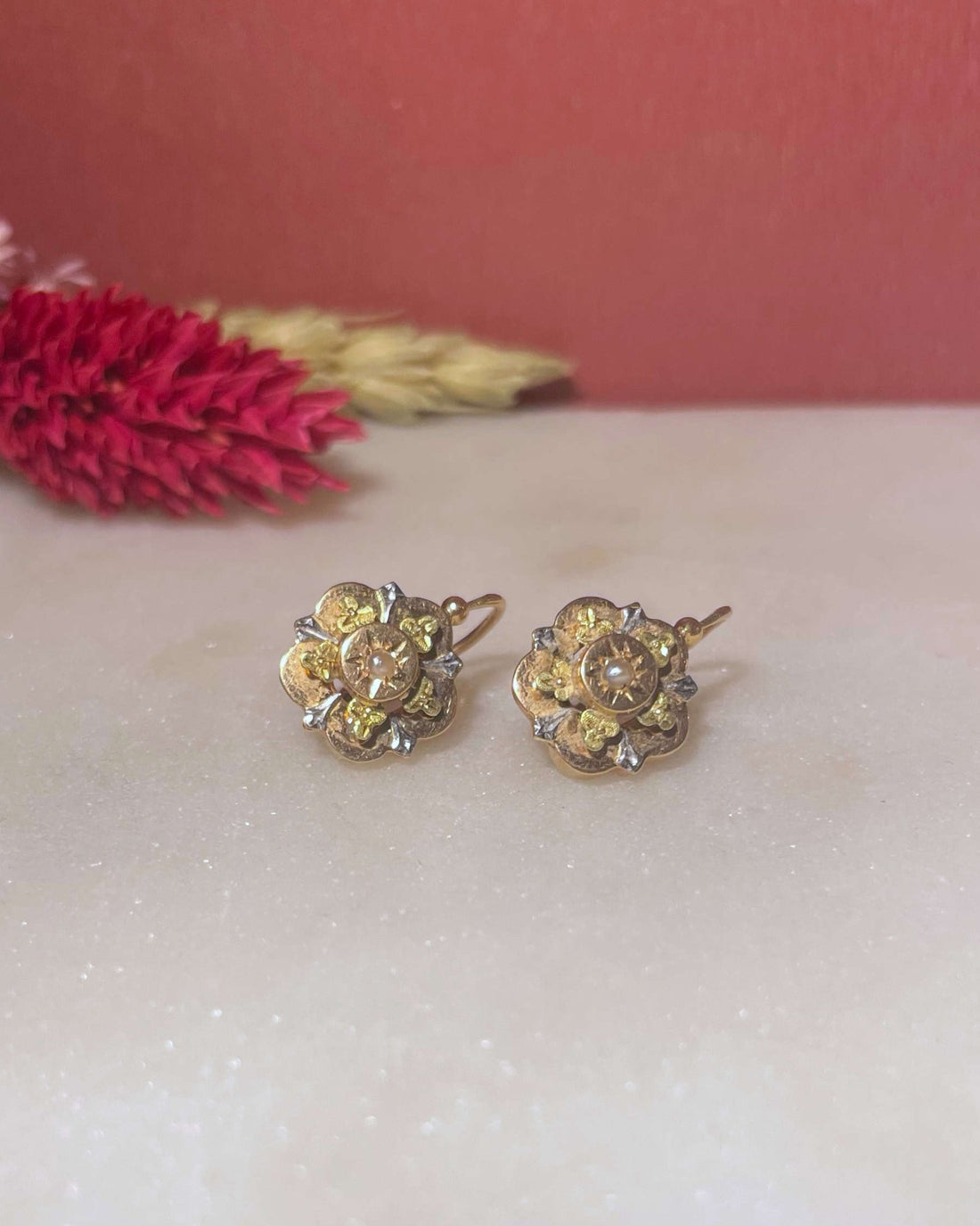 Dormeuses Fleurs Vintage Perles &quot;Anémone&quot; - Elliade Paris