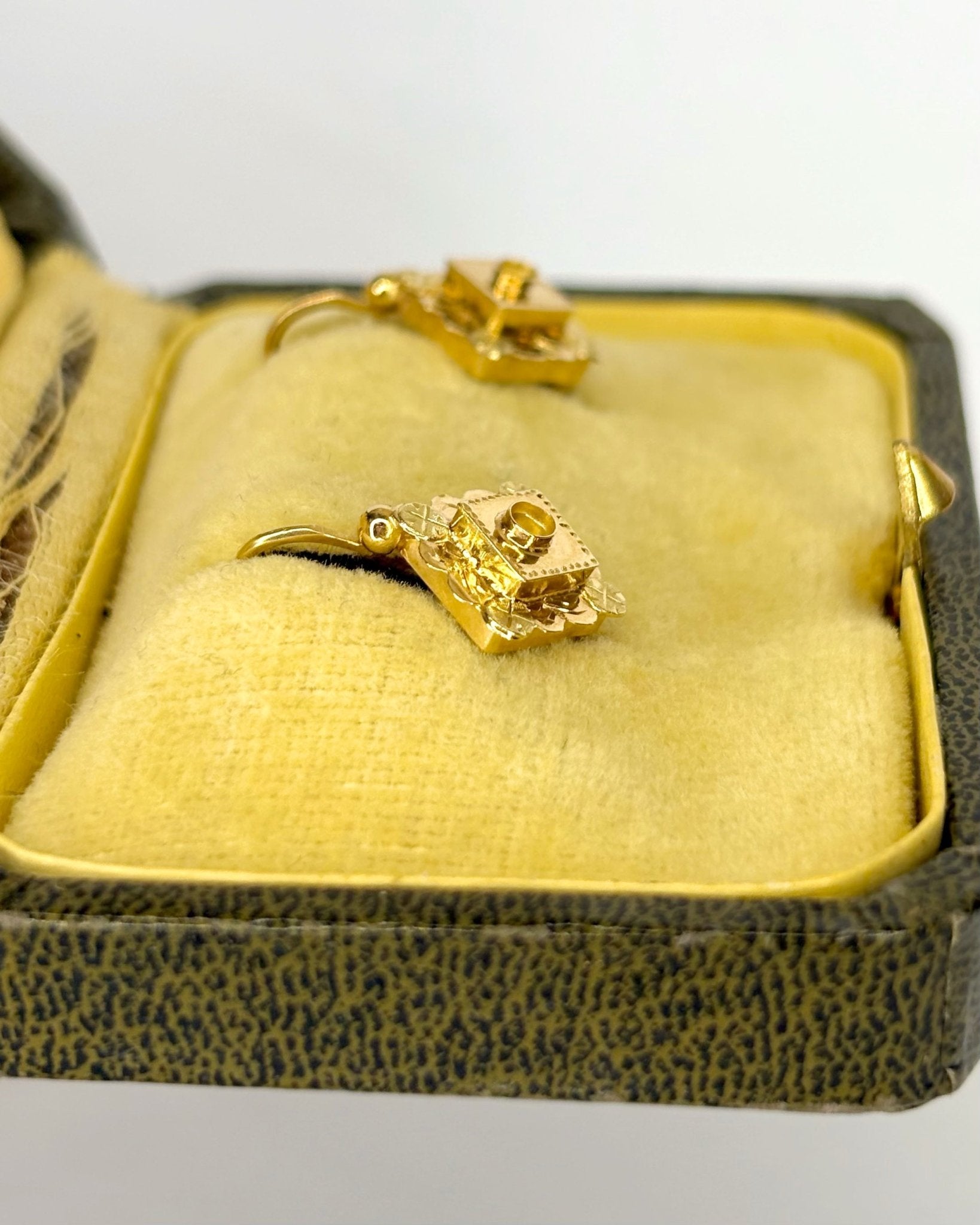 Dormeuses Or Jaune 18 carats "Olymiane" - Elliade Paris