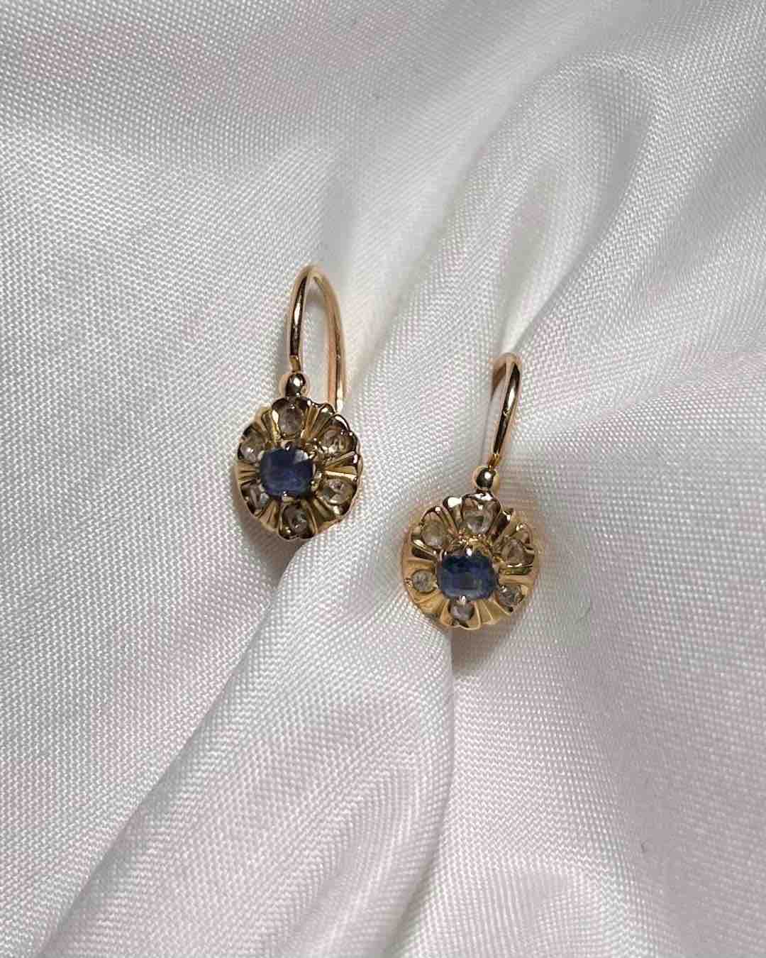 Dormeuses Saphirs et Diamants "Luna" - Elliade Paris