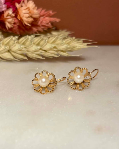 Vintage &quot;Jane&quot; Flower Pearl Sleepers
