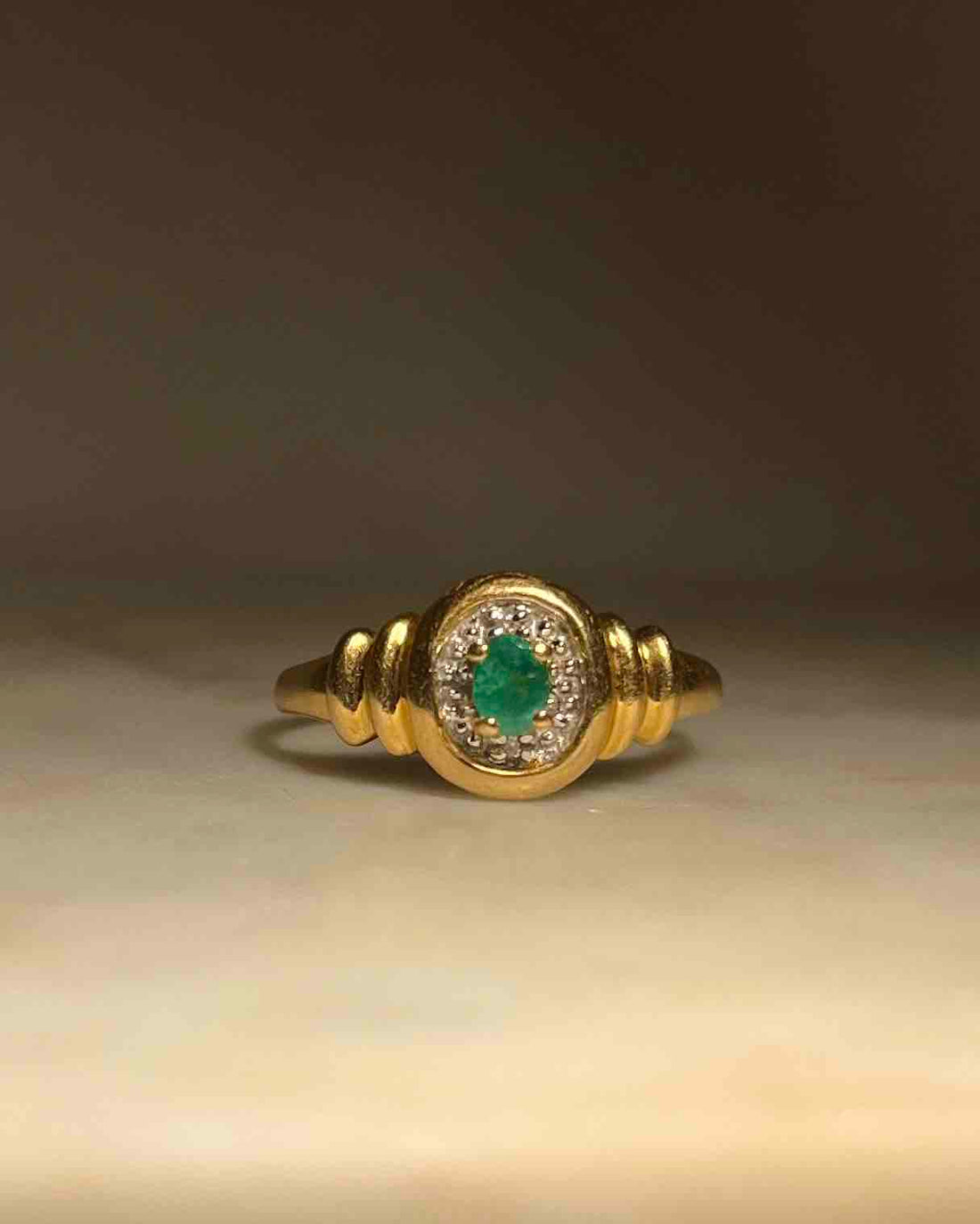 Bague style Art déco Emeraude &amp; Diamants &quot;Cléo&quot;