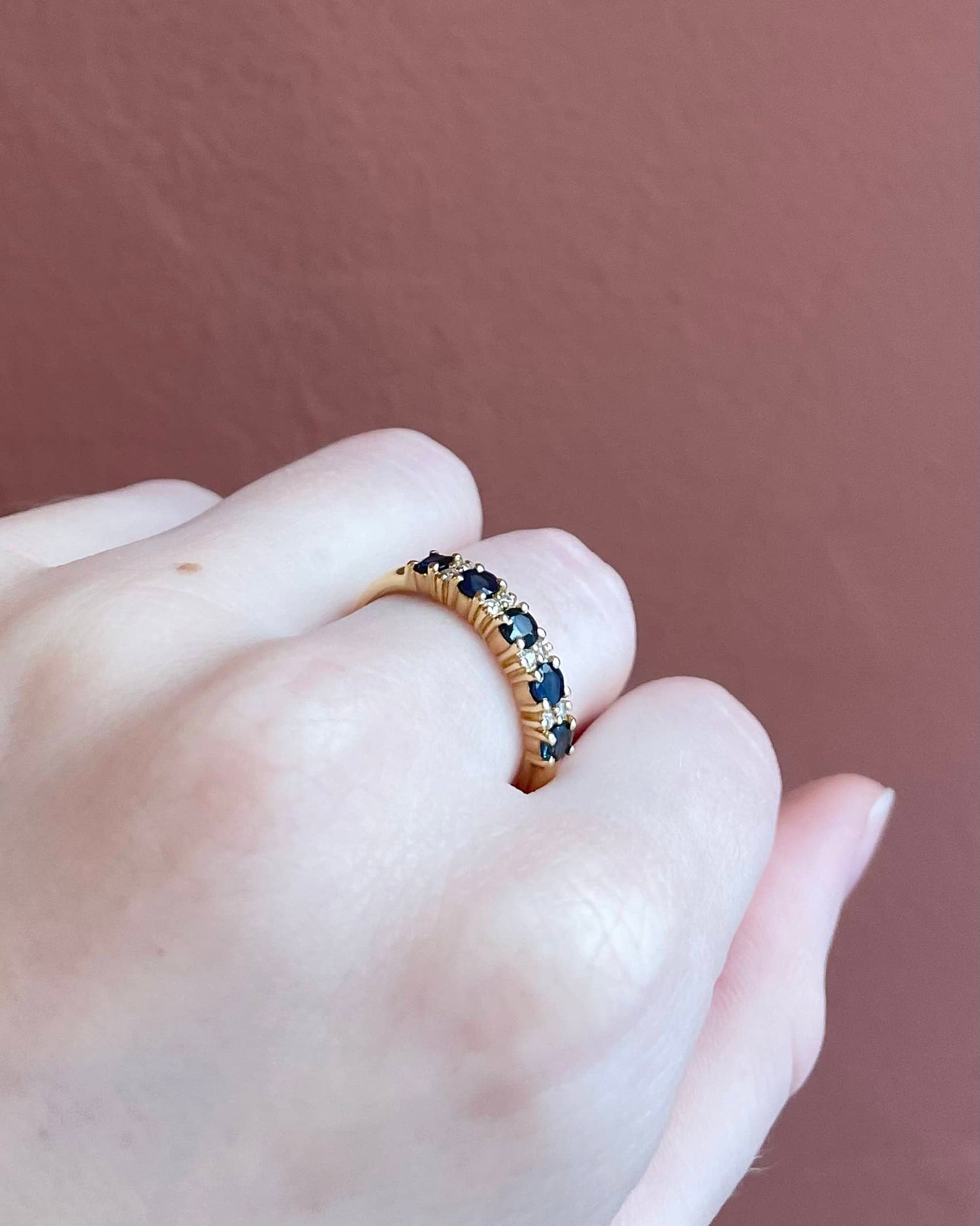 Bague Rivière Saphirs 0.68 carat &amp; Diamants &quot;Maude&quot;