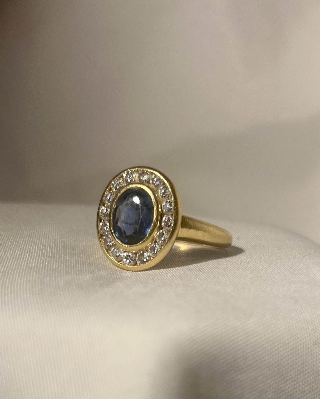 Bague Style Art-Déco Saphir &amp; Diamants &quot;Naely&quot;