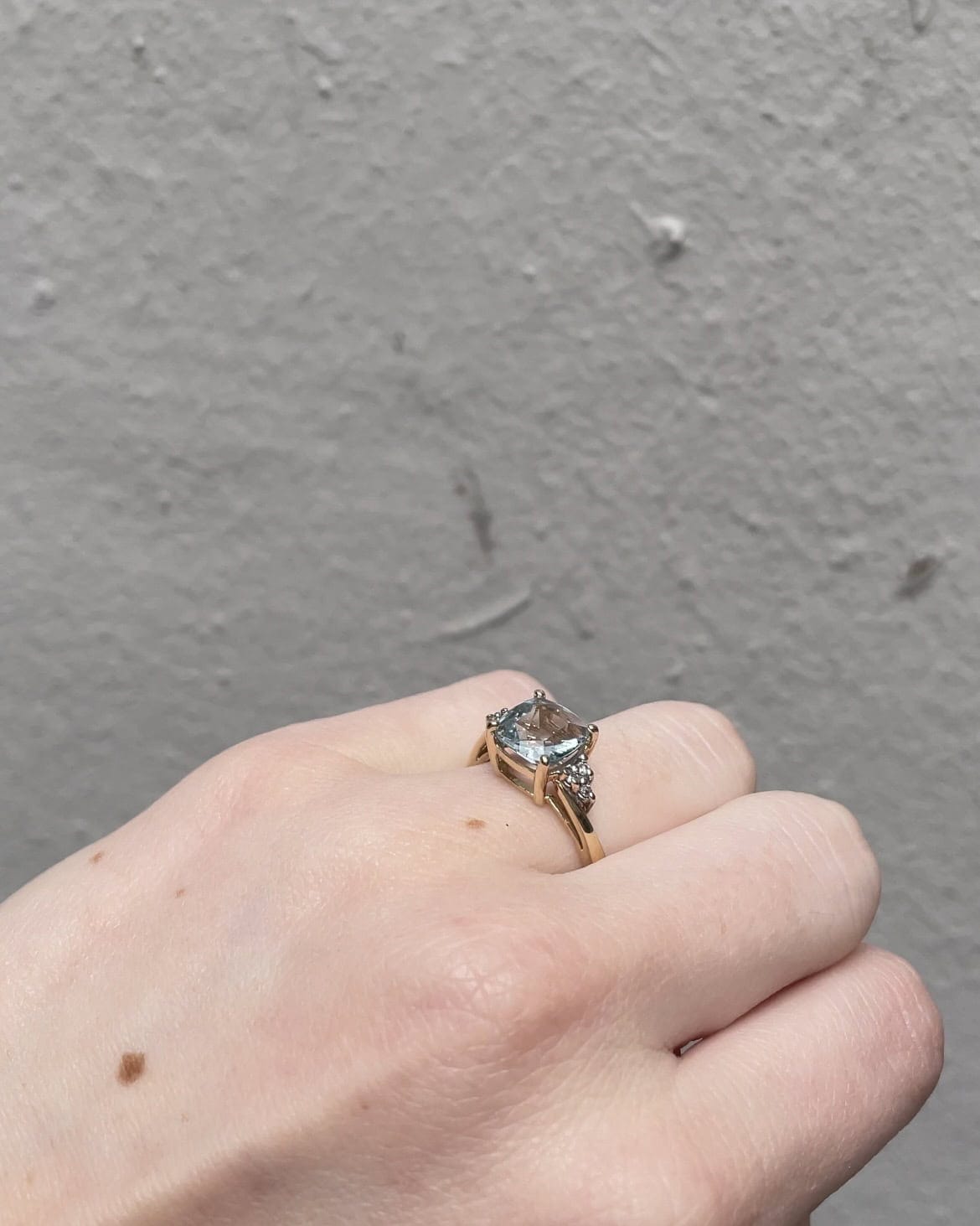 "Klervi" 1.90 carat Aquamarine &amp;amp; Diamond Trilogy Ring