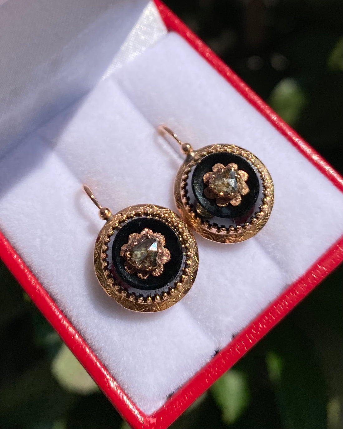 Dormeuses Napoléon III onyx &amp; Diamants &quot;Soraya &quot;