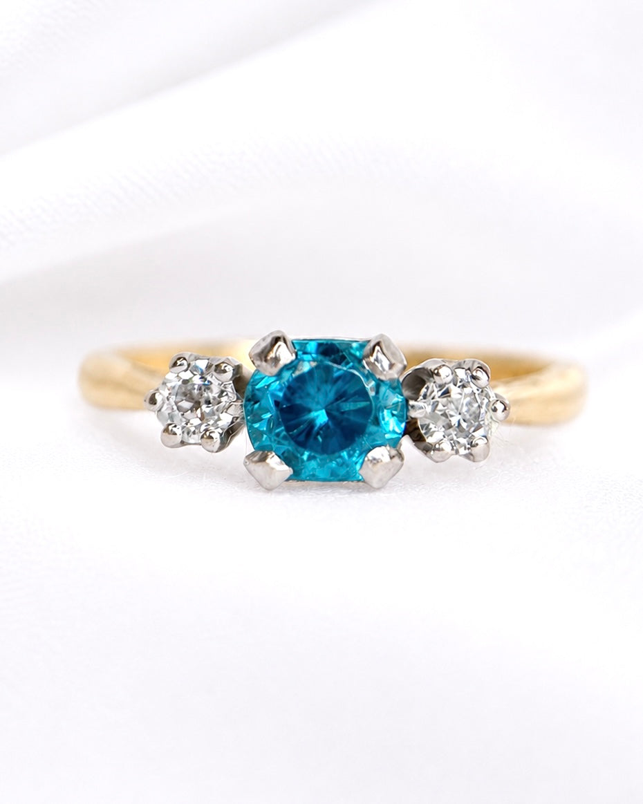 Bague Trilogie Zircon 0.85 carat &amp; Diamants "Ariel"
