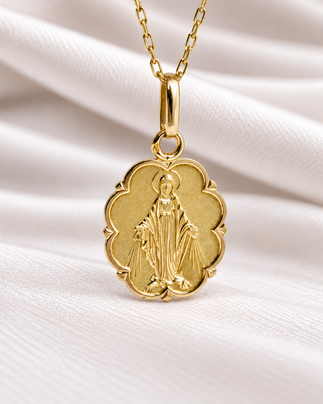 Colgante medallón de oro amarillo y rosa de 18 quilates "Yvette"