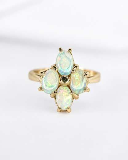 Bague Losange Opales Cabochon 1.08 carat "Amanda"