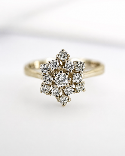 “Valérie” 0.46-carat Diamond Daisy Ring, 4.15 g
