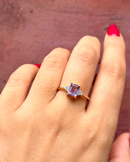 Anillo trilogía de amatista de 0.90 quilates y diamantes «Tristane»