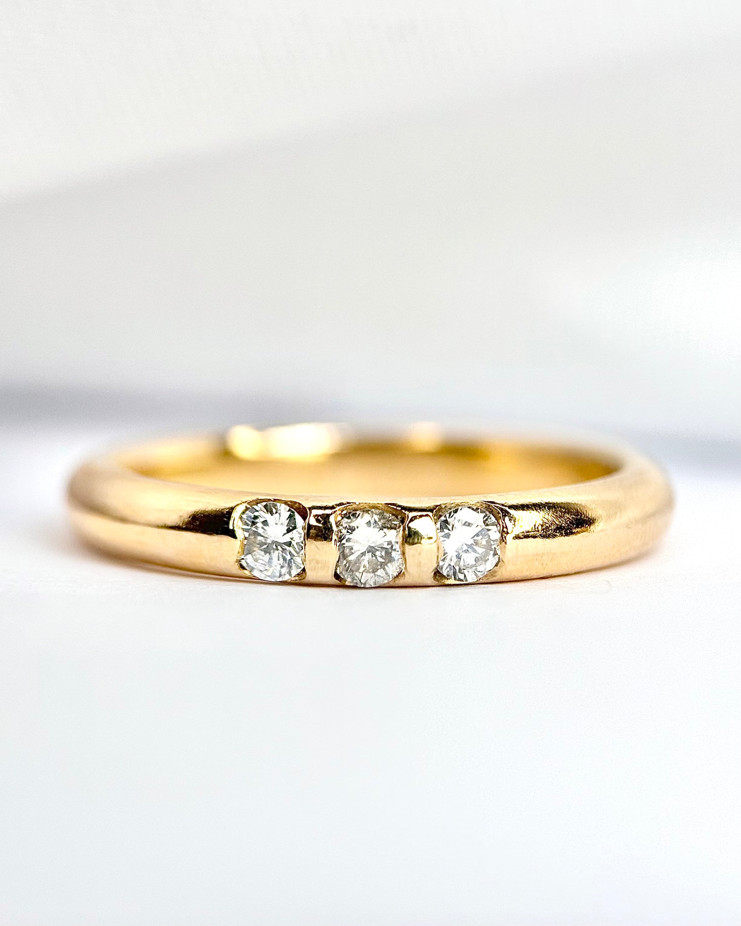 “Anaëlle” 18-karat gold and diamond band ring, 4.4 g