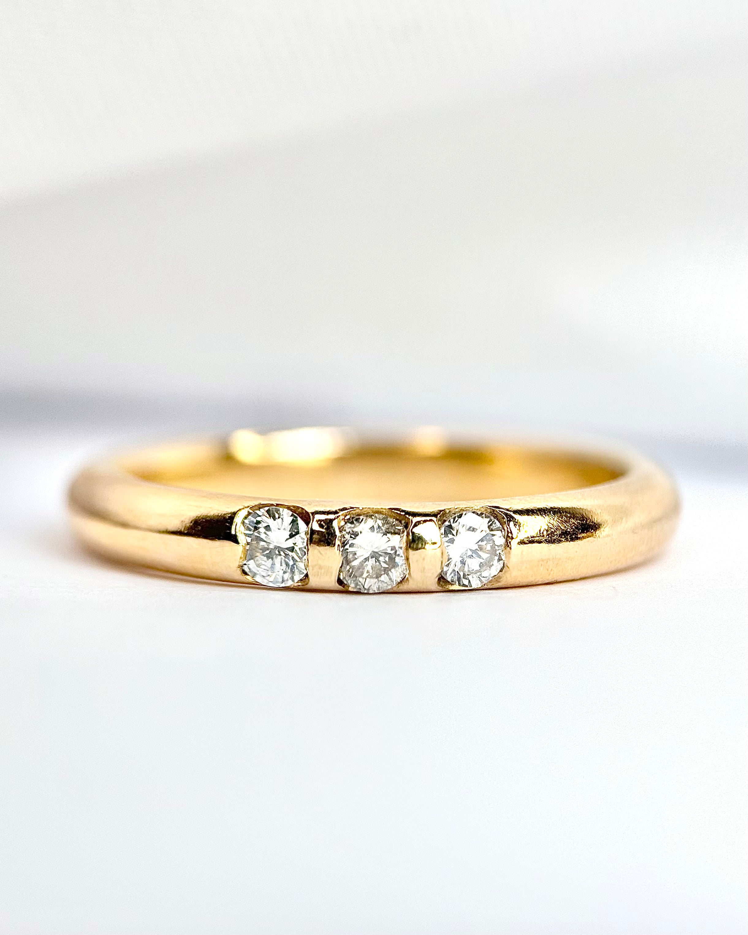 “Anaëlle” 18-karat gold and diamond band ring, 4.4 g