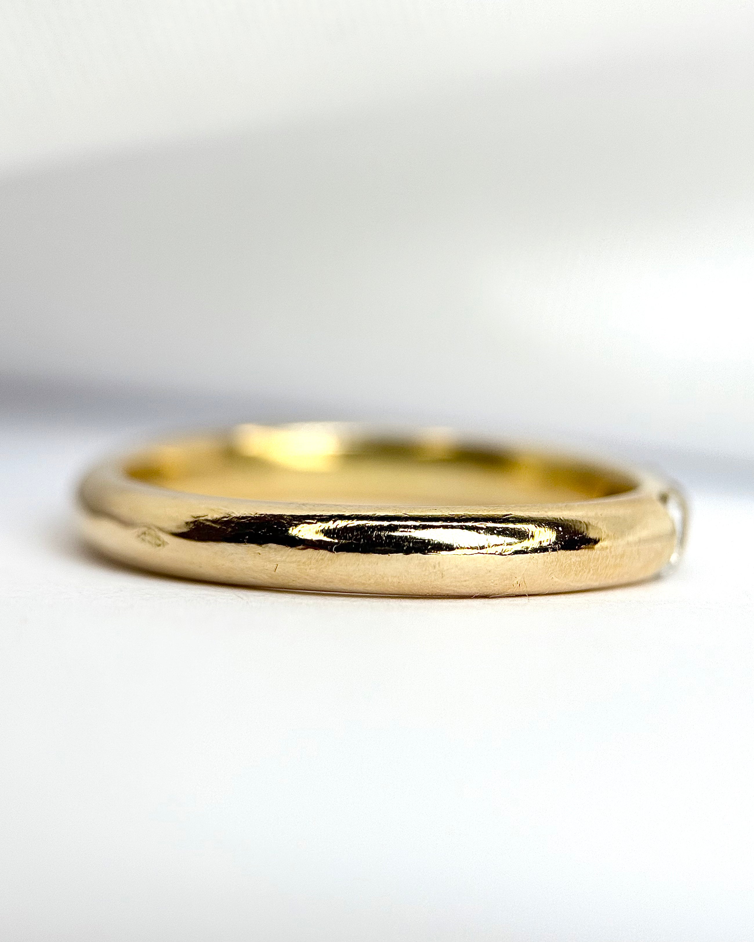 “Anaëlle” 18-karat gold and diamond band ring, 4.4 g