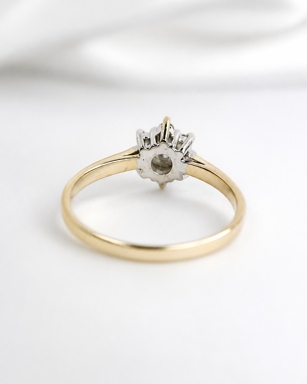 "Pascaline" 0.25-carat Diamond Daisy Ring