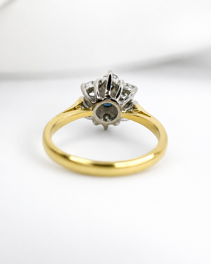 “Céleste” 0.47-carat Sapphire &amp; 0.41-carat Diamond Daisy Ring