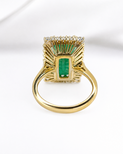 Bague Marguerite Cocktail Émeraude 7.15 carats &amp; Diamants 1.08 carat 6.93g "Eline"