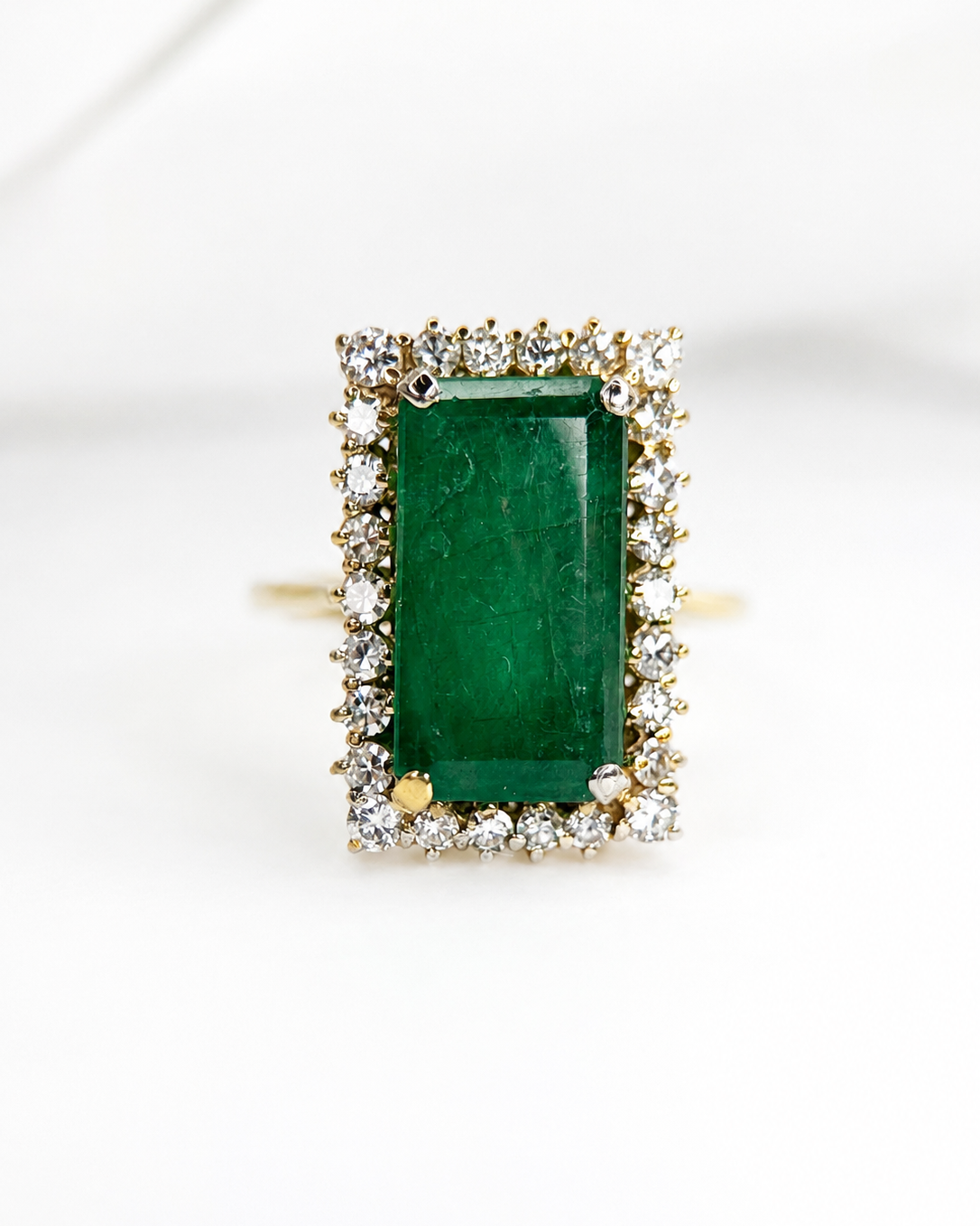 Bague Marguerite Cocktail Émeraude 7.15 carats &amp; Diamants 1.08 carat 6.93g "Eline"