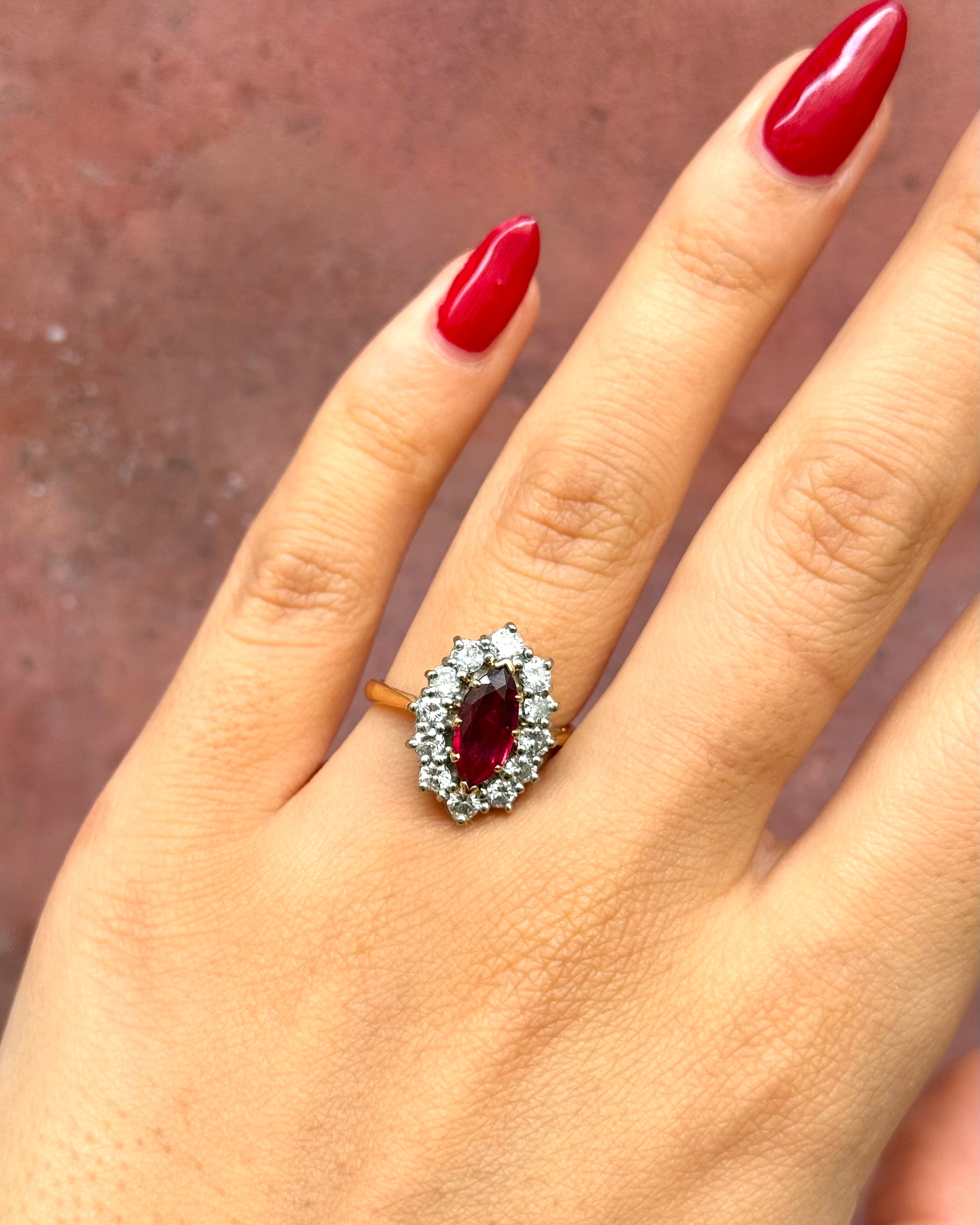 Bague Marguerite Marquise Rubis 1.17 carat &amp; Diamants 0.60 carat 4.98g "Stephanie"