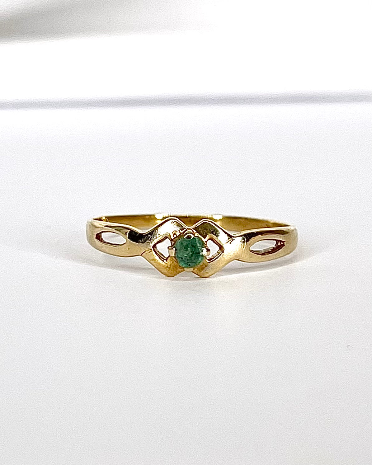 Solitaire Emerald Ring "Billy"