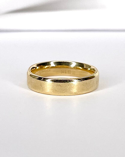 Yellow Gold 5 mm Wedding Band "Aloys"