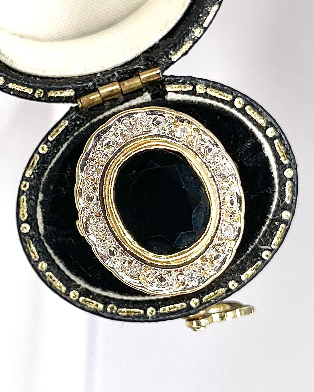 Bague Marguerite Style Art-Déco Saphir 4.60 carats, Diamants &amp; Or 7.86g "Mélissa"