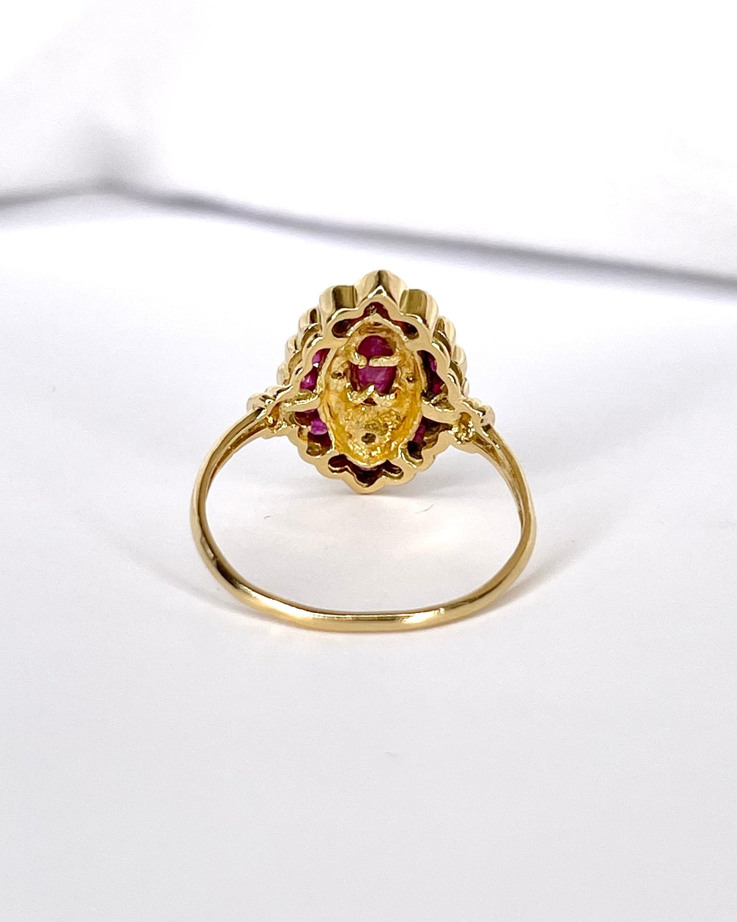 Anillo estilo Art Déco 17 rubíes 0,54 quilates y diamantes "Dana"