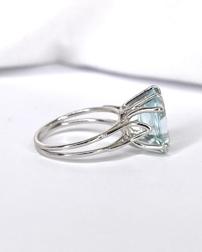 Anillo Cóctel Aguamarina 4.90 quilates "Lilia"