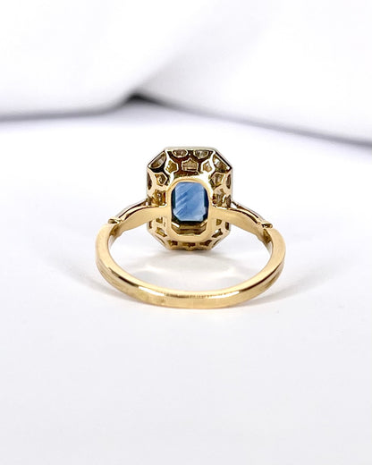 Bague Style Art-Déco Saphir 1.40 carat &amp; 16 Diamants "Aliénor"